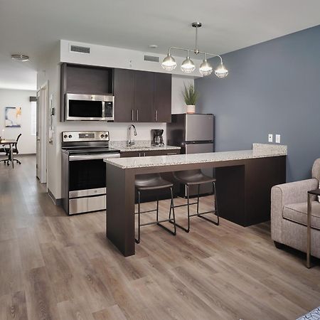 Stayapt Suites Atlanta-ניונאן מראה חיצוני תמונה