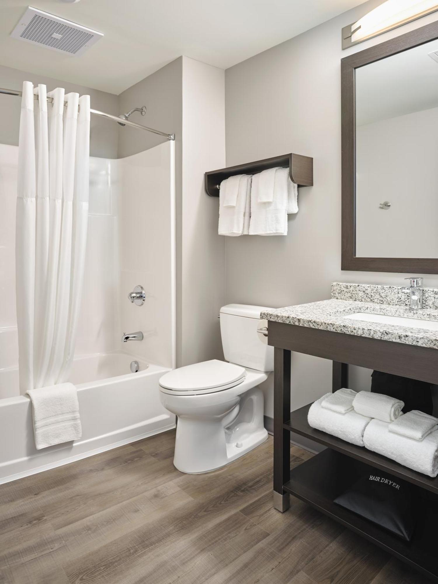 Stayapt Suites Atlanta-ניונאן מראה חיצוני תמונה